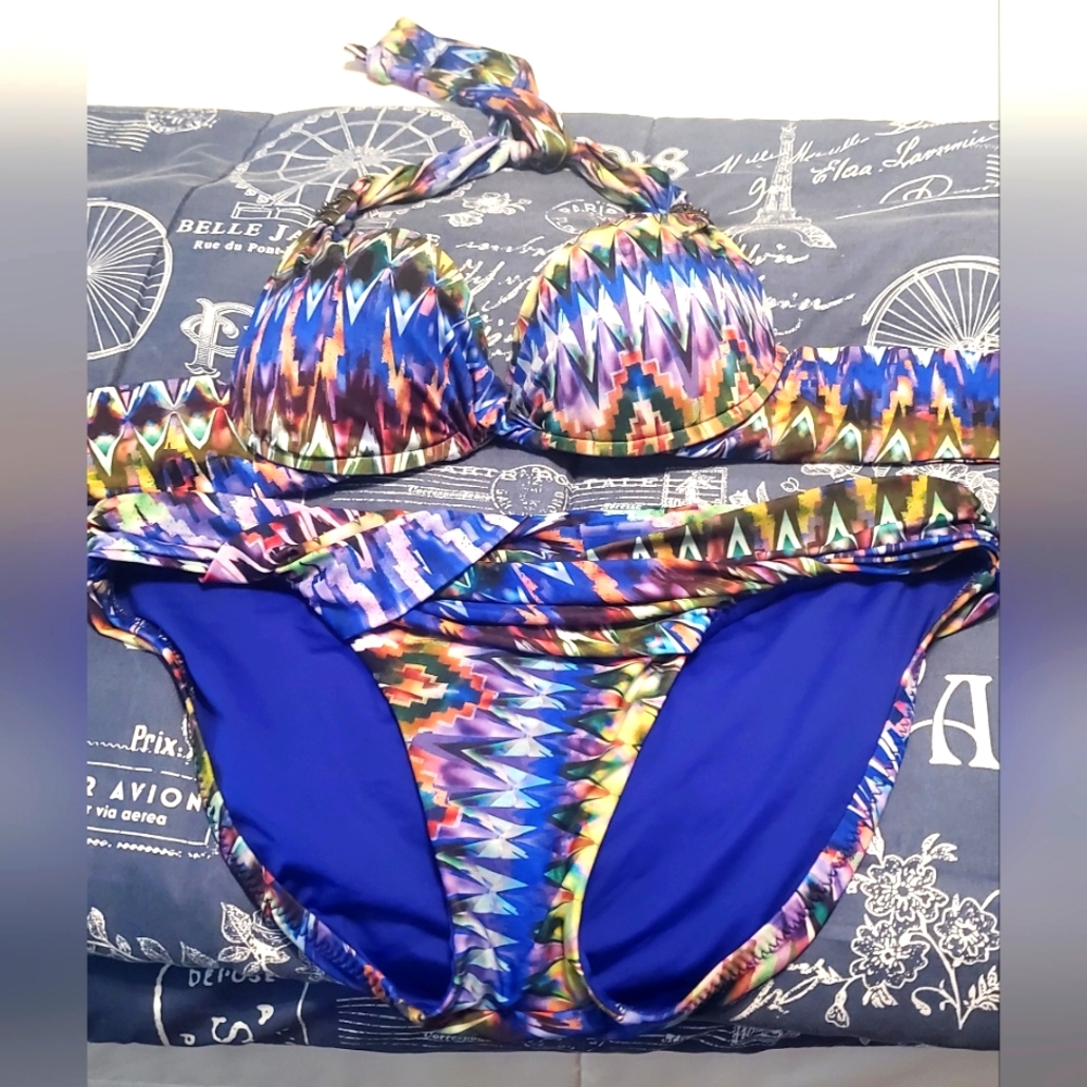 3 pc Zigzag Womans Two Piece Swimsuit And Cover Up - Picture 2 of 8